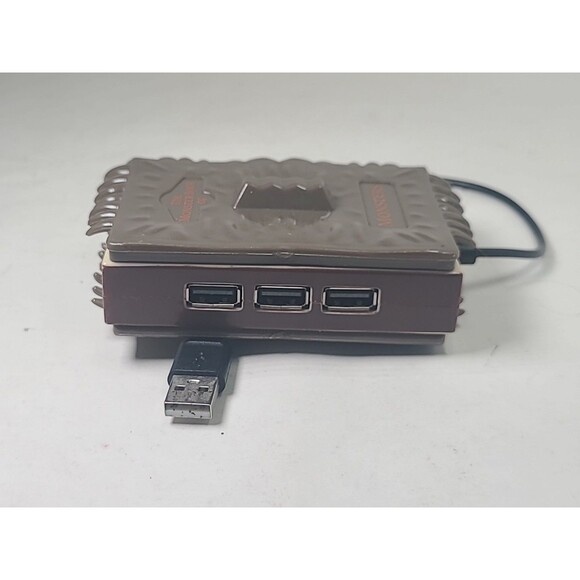 Harry Potter Wizarding World Monster Book 3 Usb Hub - Picture 4 of 4